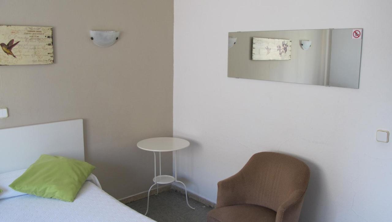 Hostal Pinar Palma de Mallorca Luaran gambar